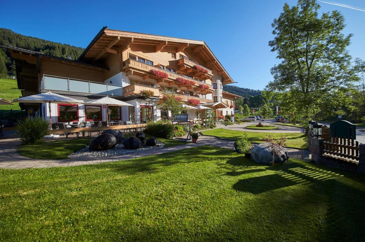 Familienhotel Lengauer Hof ซาลบาคฮินเทอร์เกลมม์ ภายนอก รูปภาพ