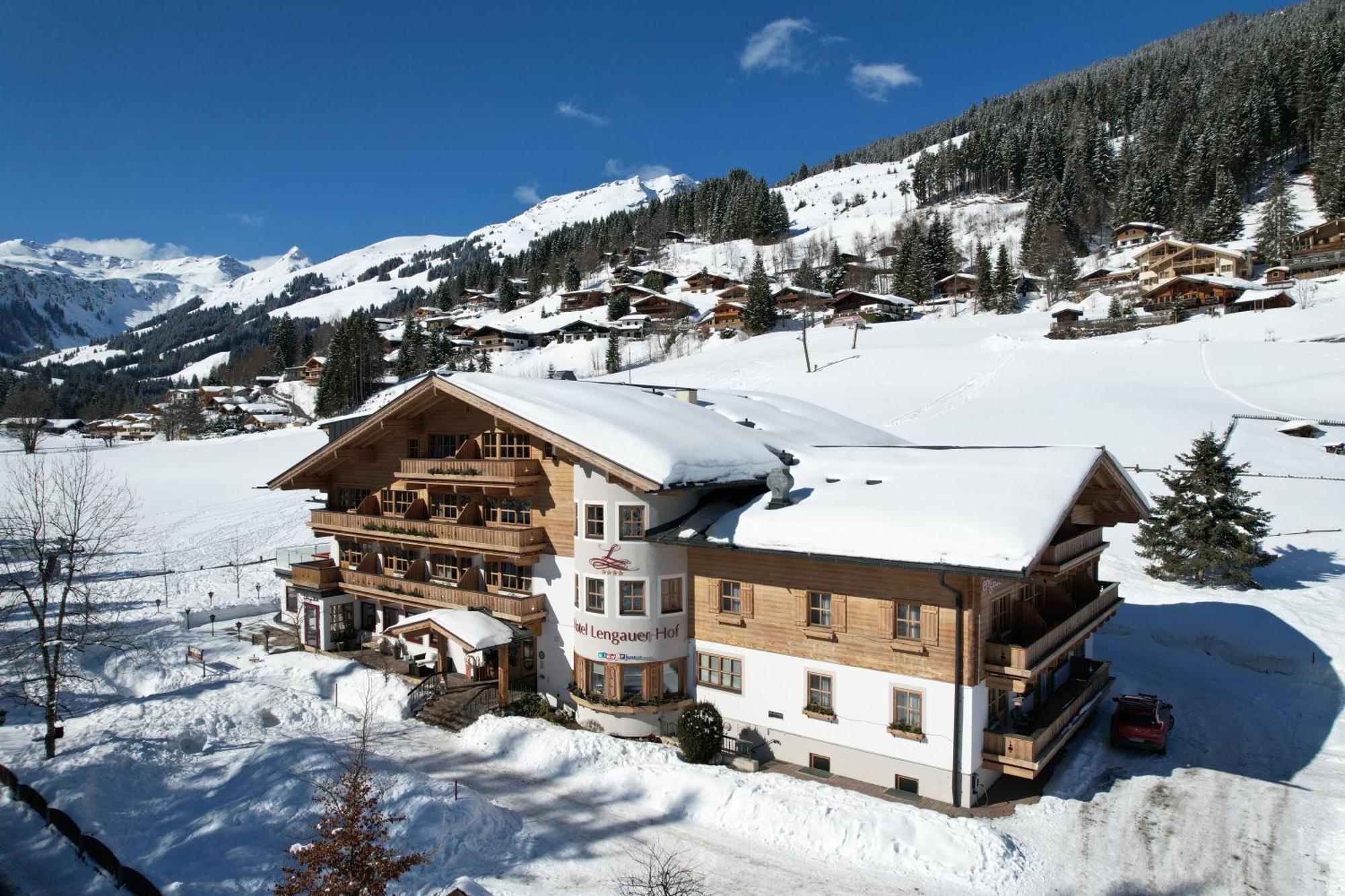 Familienhotel Lengauer Hof ซาลบาคฮินเทอร์เกลมม์ ภายนอก รูปภาพ