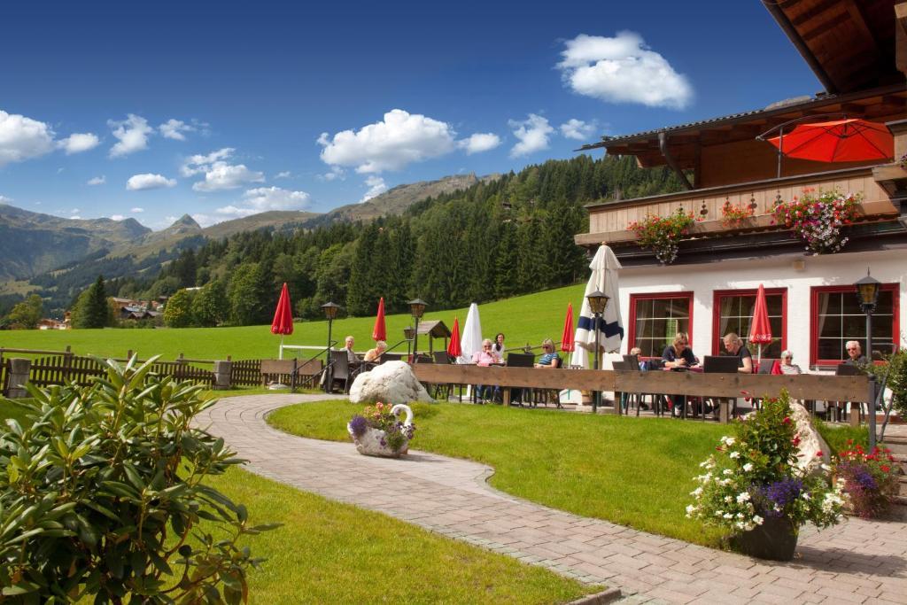 Familienhotel Lengauer Hof ซาลบาคฮินเทอร์เกลมม์ ภายนอก รูปภาพ